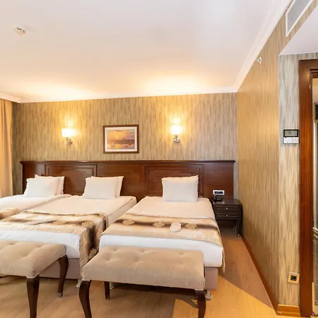Crestium Taksim Prive & Отель