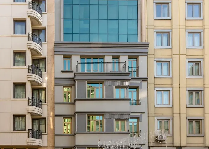 Crestium Taksim Prive &