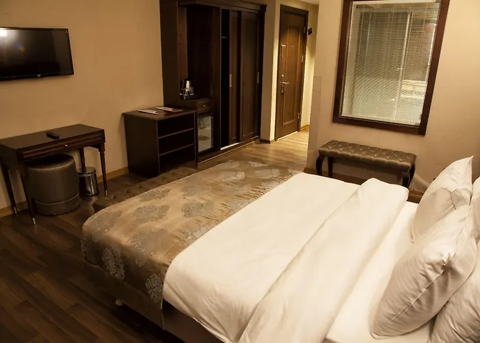 Crestium Taksim Prive & Отель 4*