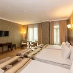 Hotel Crestium Taksim Prive &