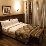 Crestium Taksim Prive & Hotel 4*