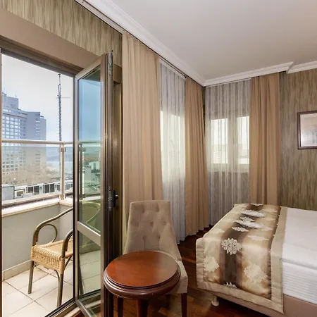 Hotel Crestium Taksim Prive & Stambuł