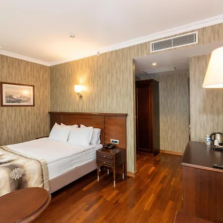 Hotel Crestium Taksim Prive &