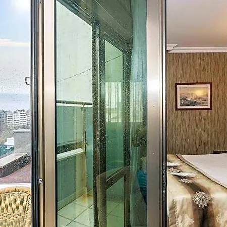 Crestium Taksim Prive &
