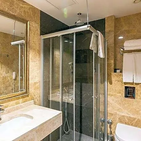 Crestium Taksim Prive & 4* Istanbul