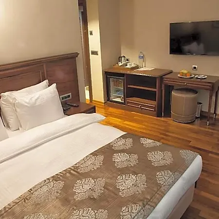 Crestium Taksim Prive & Hotel Istanbul