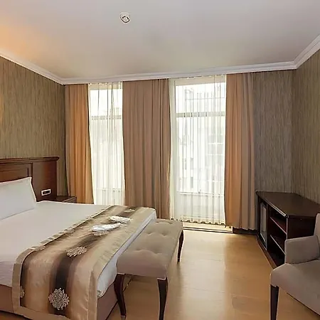 Crestium Taksim Prive &