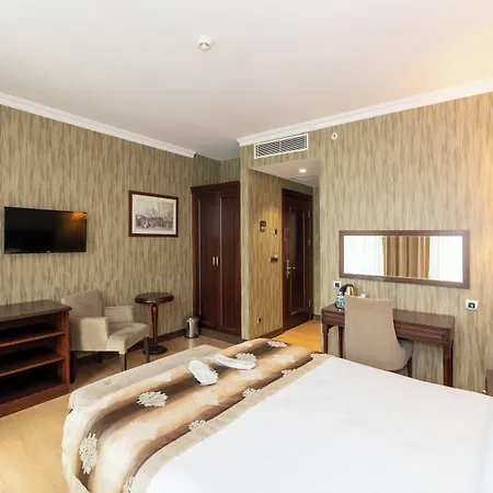 Crestium Taksim Prive & Hotel 4*