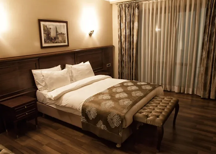 Crestium Taksim Prive & Hotel 4*