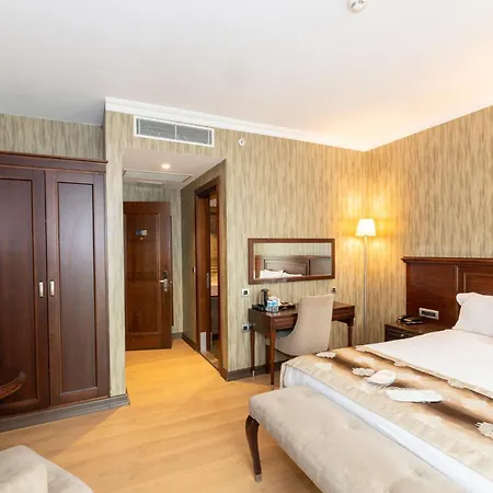 Crestium Taksim Prive & Hotel 4*